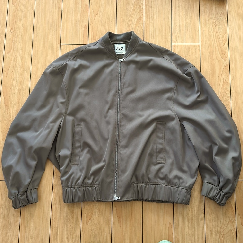 Oversized bomber jacket